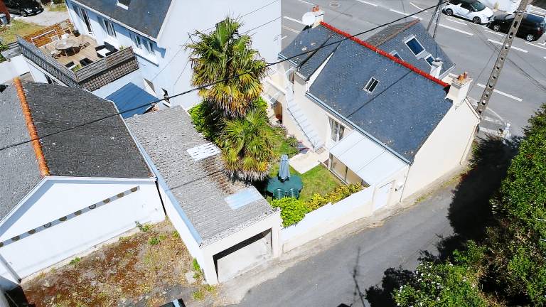 Fully equipped gite with grill & yard | Garden view | Beach nearby | Dogs allowed — photo 2