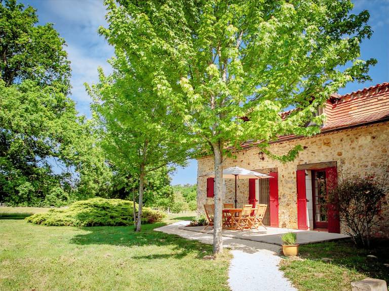 Authentic gîte on estate with swimming pool — photo 2