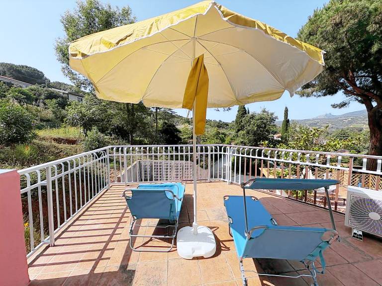 Apartment with barbeque & garden | Mountain view — photo 4