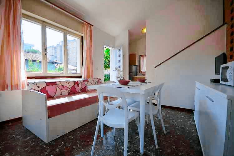 Holiday flat with air conditioning and terrace — photo 3