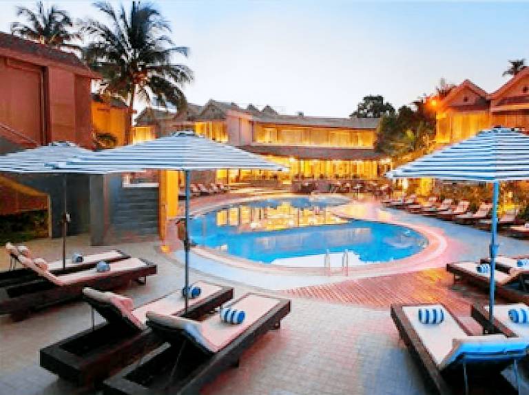 Whispering Palms Resort-Poolside Rooms in Lagos