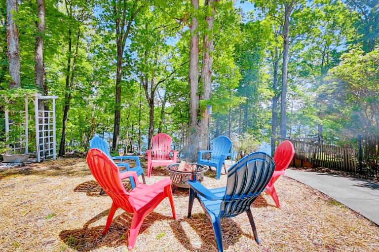 Game Room & Deep Water Lake Hartwell Group Retreat — photo 2