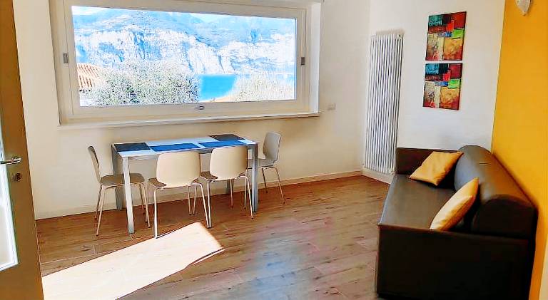 Lovely serviced apartment with patio & garden | Pets are welcome — photo 2