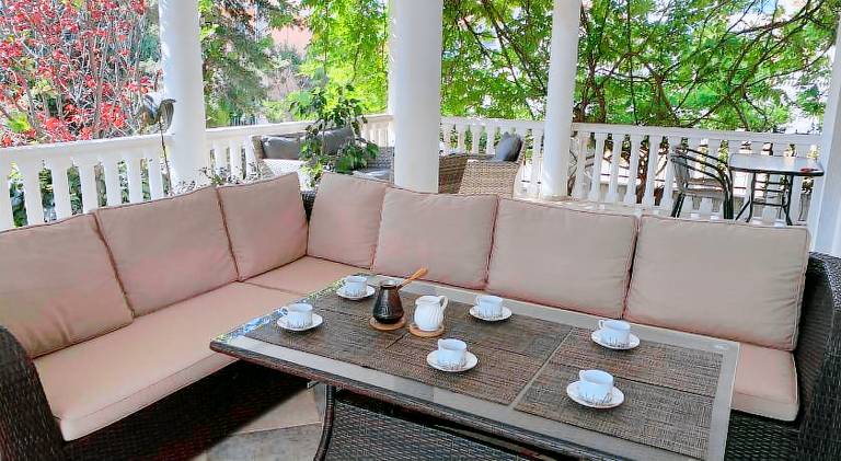 Holiday apartment with garden, terrace & barbeque — photo 3