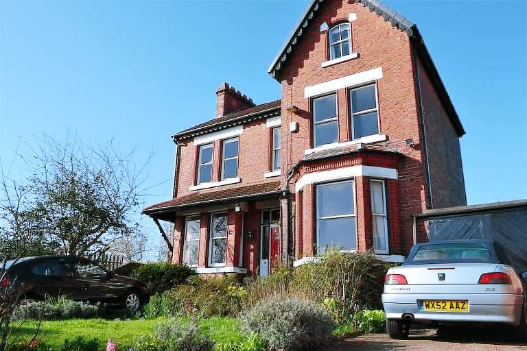 Bed and breakfast  Doncaster