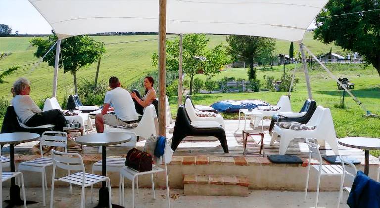 Rental apartment with barbeque, terrace & private pool — photo 5
