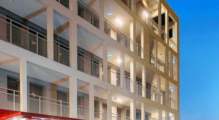 Eklo Hotels Clermont-Ferrand City center train station — photo 3
