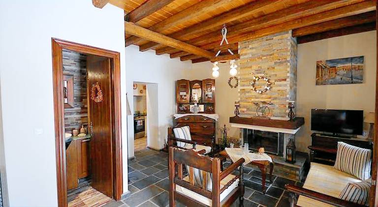 Vacation home with barbeque | Pets allowed — photo 3