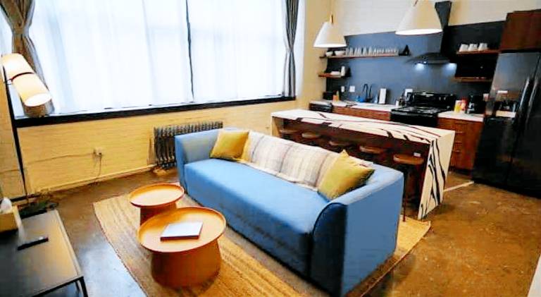 Apartment with 2 rooms for 6 persons in Pittsburg, PA