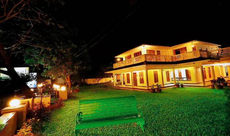 Resort Champakulam