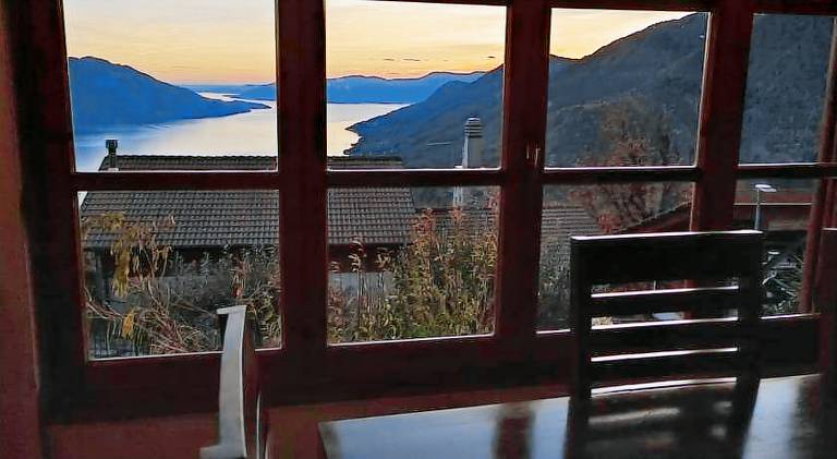 House with 2 rooms for 4 persons in Cannero Riviera