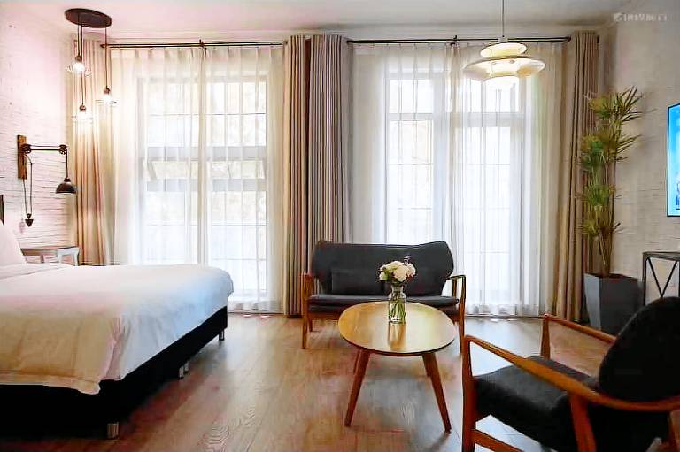 Yi Stack Hotel