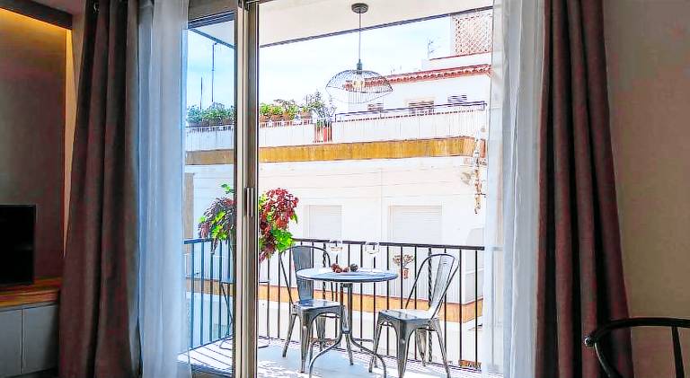 Fully equipped holiday apartment with patio | Next to the beach | Good for workation | Dogs allowed — photo 4