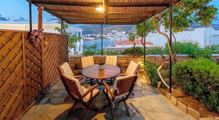 Apartment with yard & patio | Close to the beach | Pets allowed — photo 3