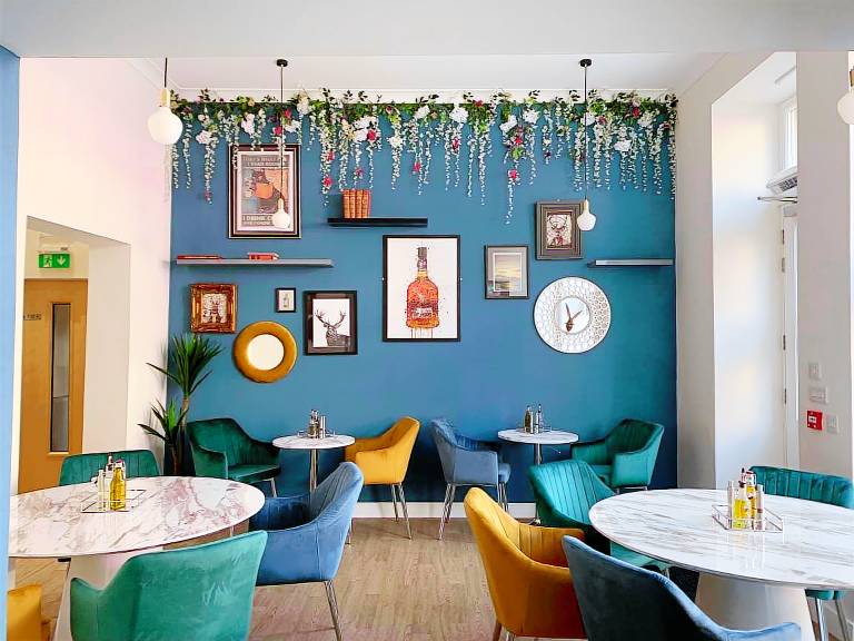 Stag & Thistle Hotel and Restaurant