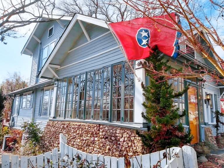 House  Hixson