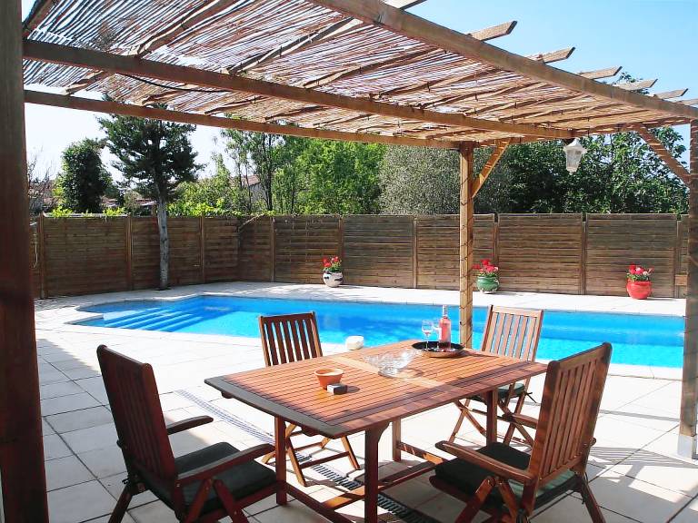 Villa  Homps