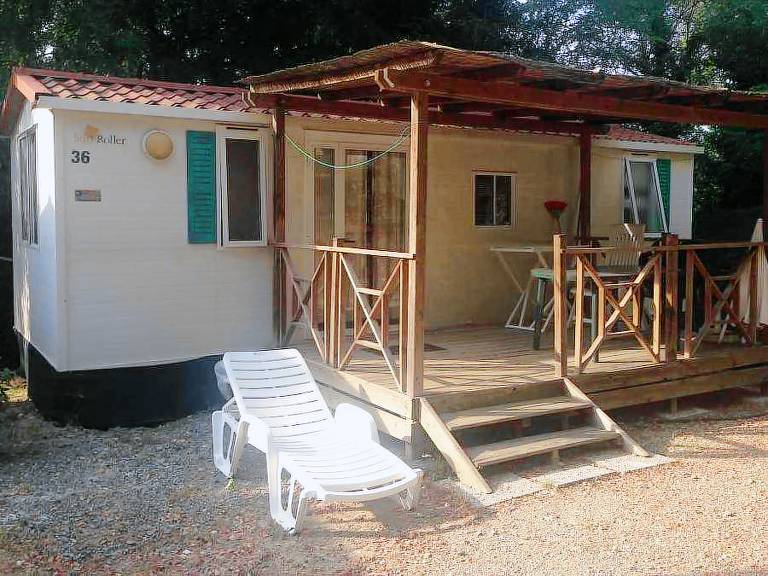 Charming mobile home with patio | Dogs allowed — photo 4