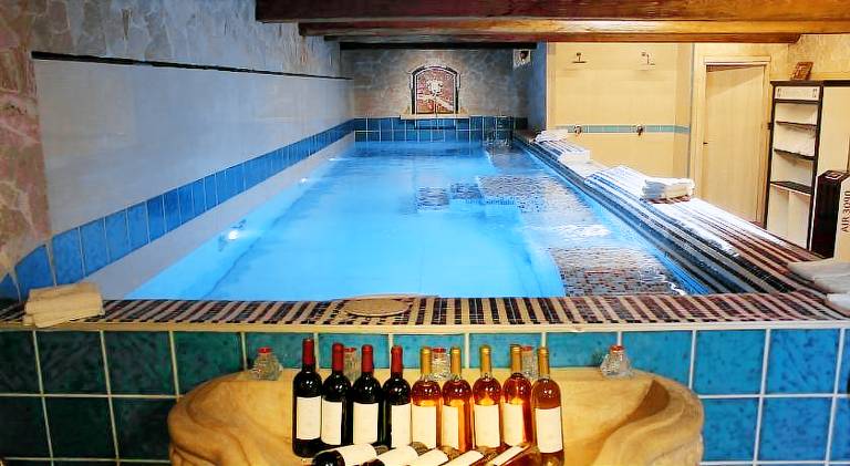 House with pool & hot tub | Pet-friendly in Capannori