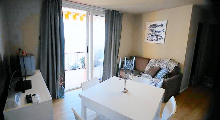 Holiday apartment with terrace & pool — photo 2