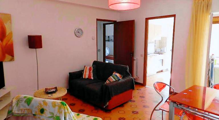 Rental apartment with 2 rooms for 4 persons — photo 2
