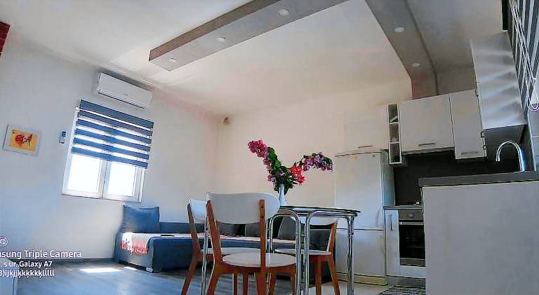 Apartment with patio — photo 4