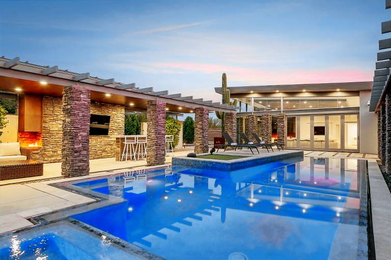 418 m&sup2; Ferienhaus