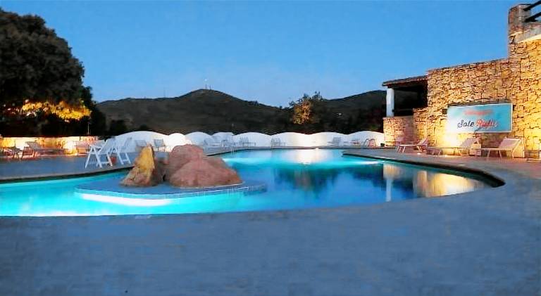 Apartment with pool | Pet-friendly — photo 2