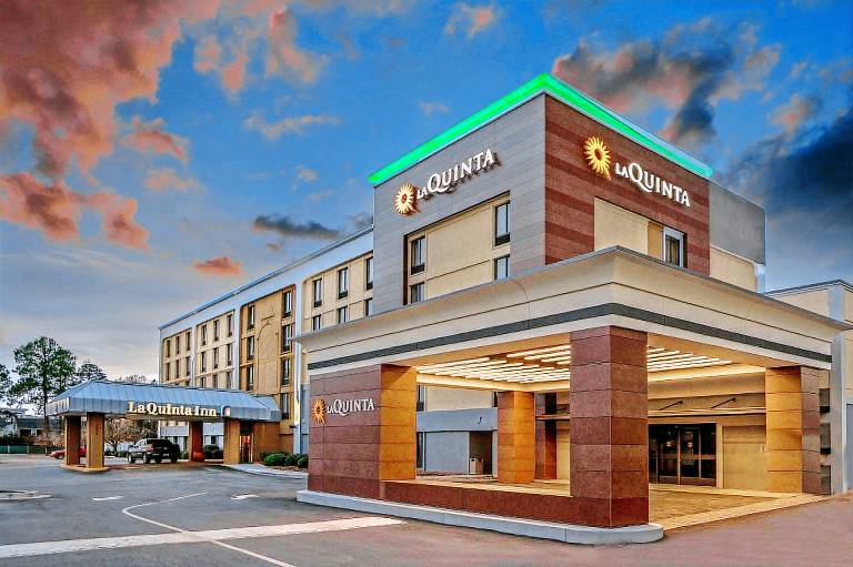 La Quinta Inn by Wyndham Columbia SE / Fort Jackson — photo 2
