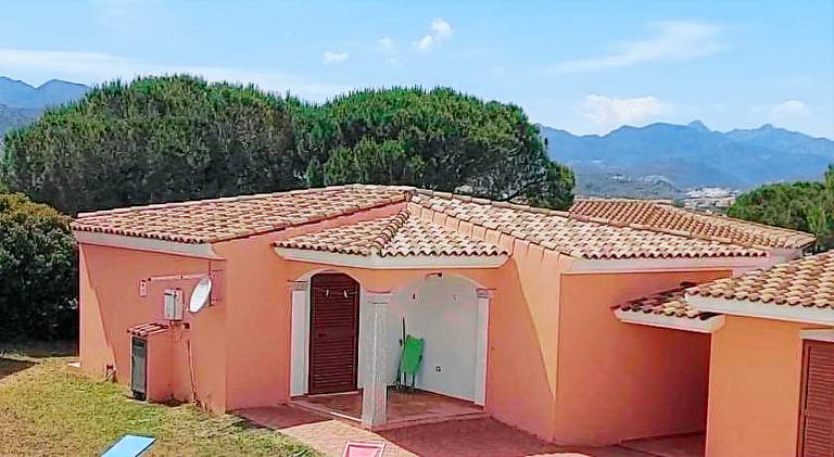 Villa with yard, pool & terrace | Next to the beach | Dogs allowed — photo 4