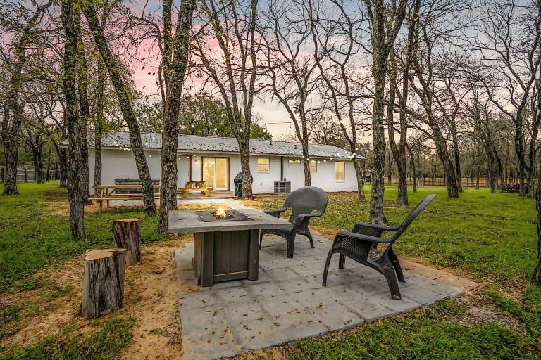 Farmhouse Whitney