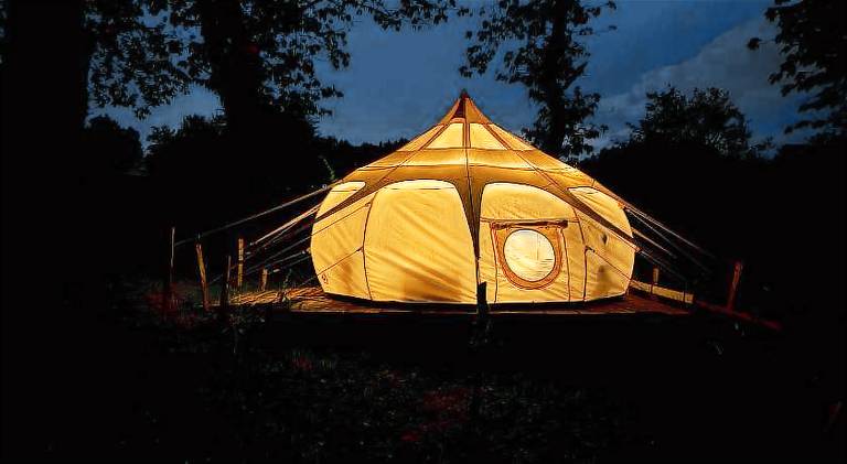 Nice tent with pool | Pets are welcome in Limoges