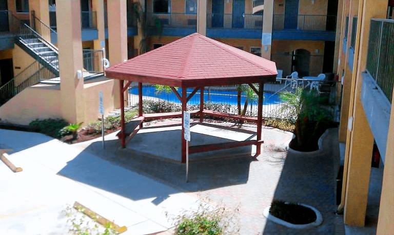 Texas Inn Suites RGV — photo 5