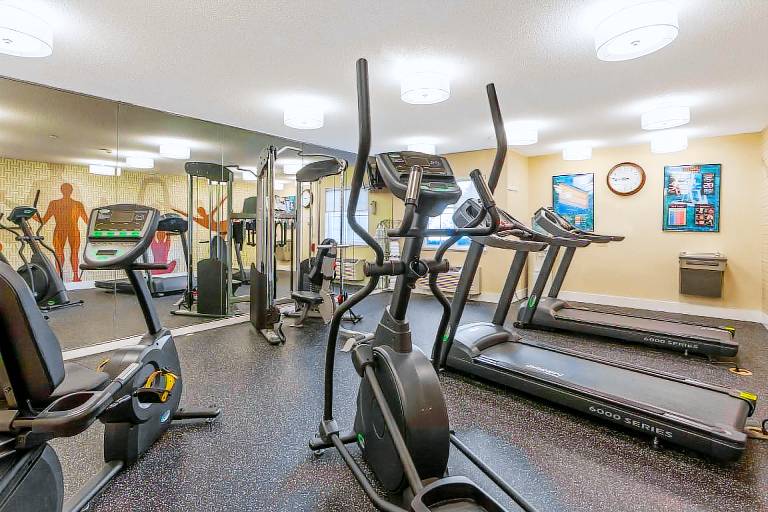MainStay Suites Detroit Farmington Hills — photo 4