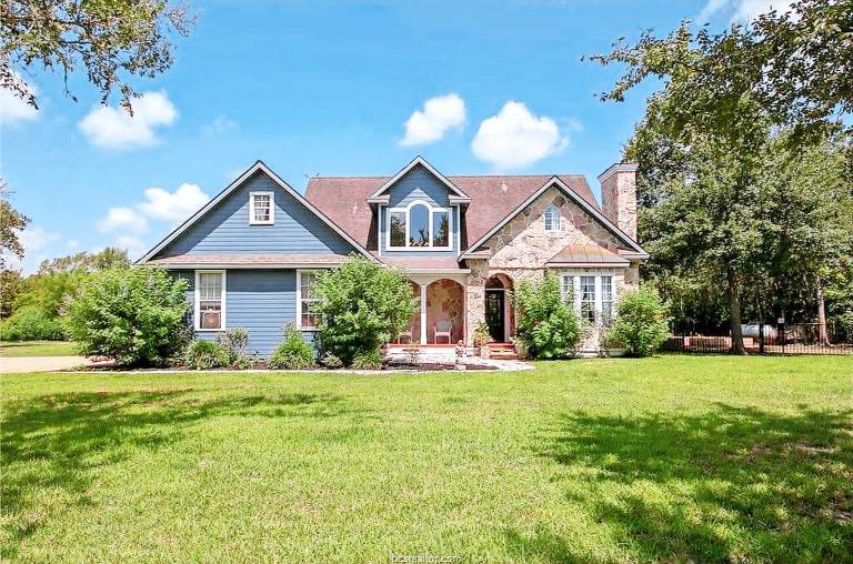 House College Station