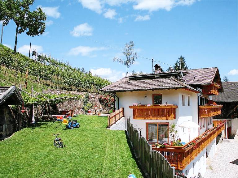 Ferienwohnung  Lana