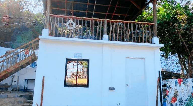 Philipp's Beachfront Cabin - Calatagan in Calatagan