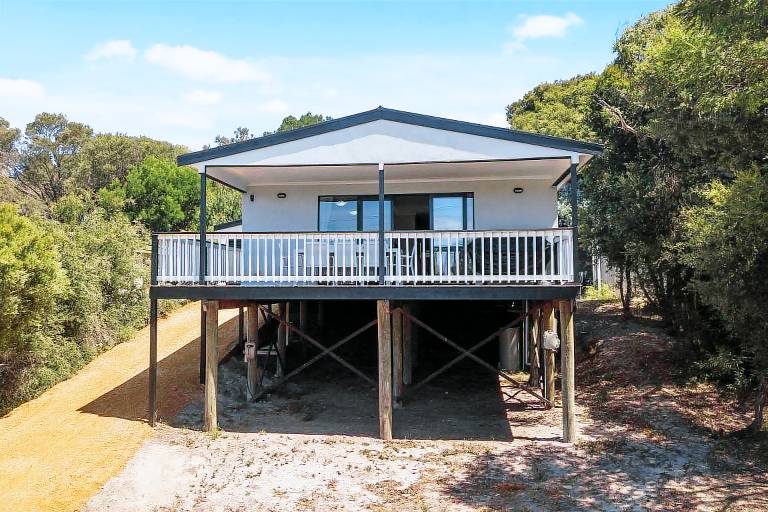 House Loch Sport