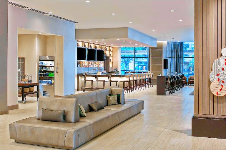 AC Hotel Seattle Bellevue/Downtown — photo 3
