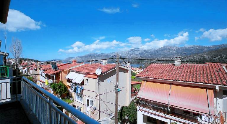 Nice house with patio & garden | Suitable for remote work | Pets allowed — photo 3