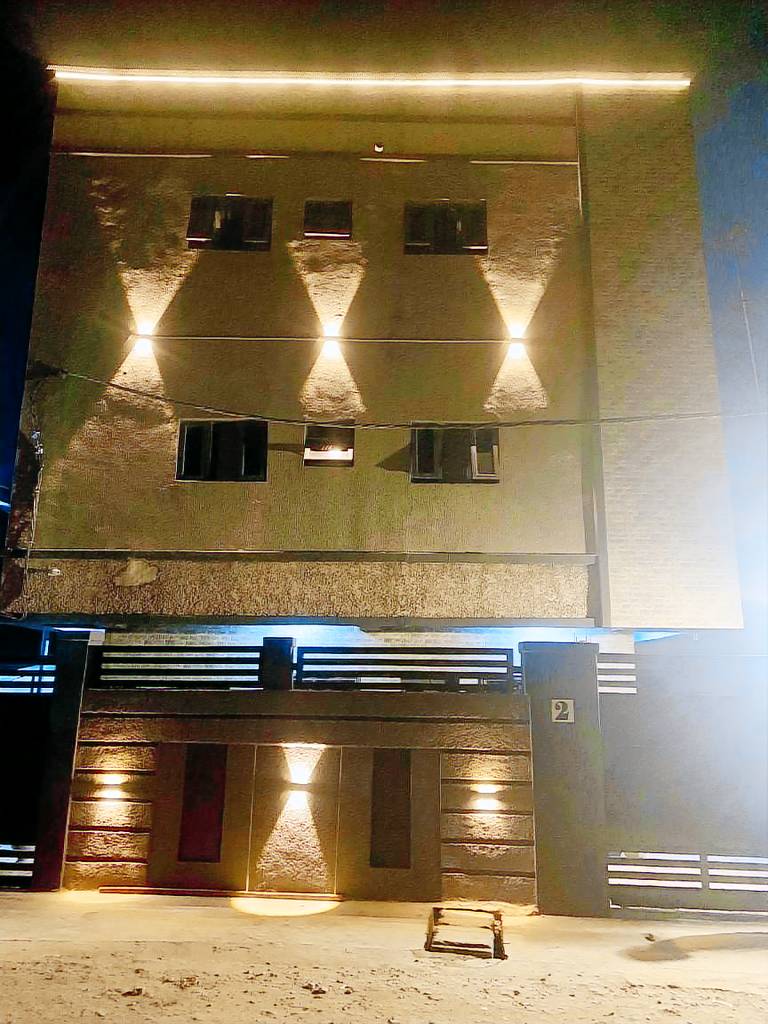 Cbox Lodge & Lounge