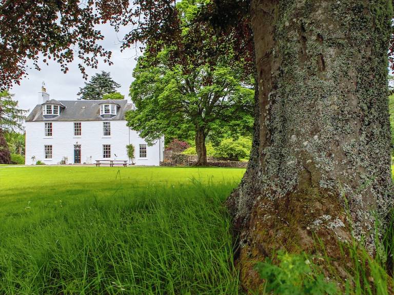 Cottage with barbeque & yard | River view in Perth