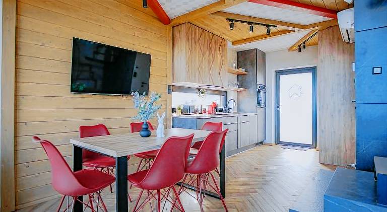 House with barbecue, terrace & garden — photo 2