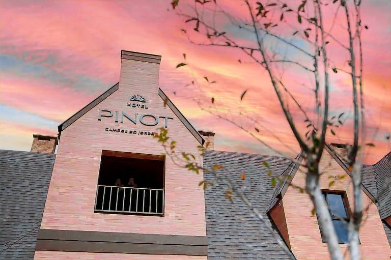 Pinot Hotel