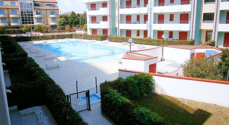 Apartment with patio & private pool in Caorle