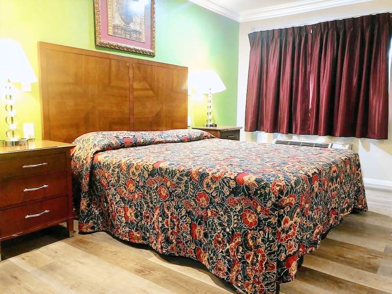 La Petite Rouge Motel — photo 3