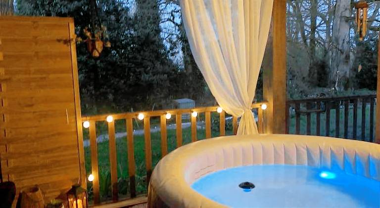 Chambre d'hotes Sous Les Grands Chenes Cabane du CHENE — photo 3