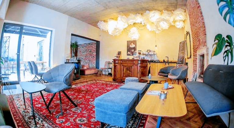 Charming serviced apartment with patio | Next to Cluj-Napoca Tailors' Bastion | Dogs allowed — photo 3