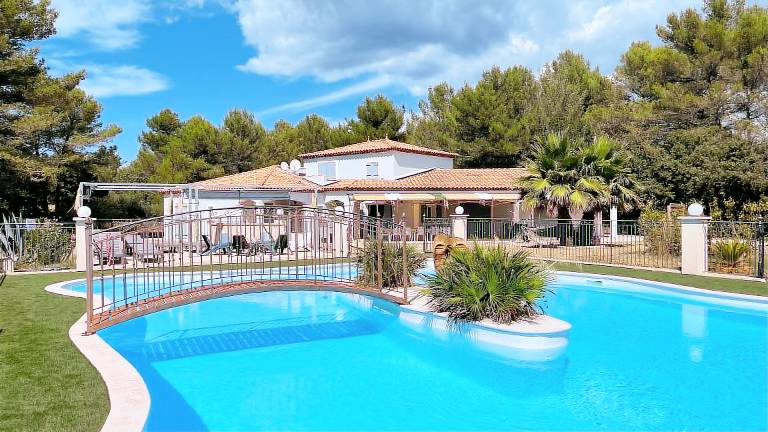 Villa  Signes