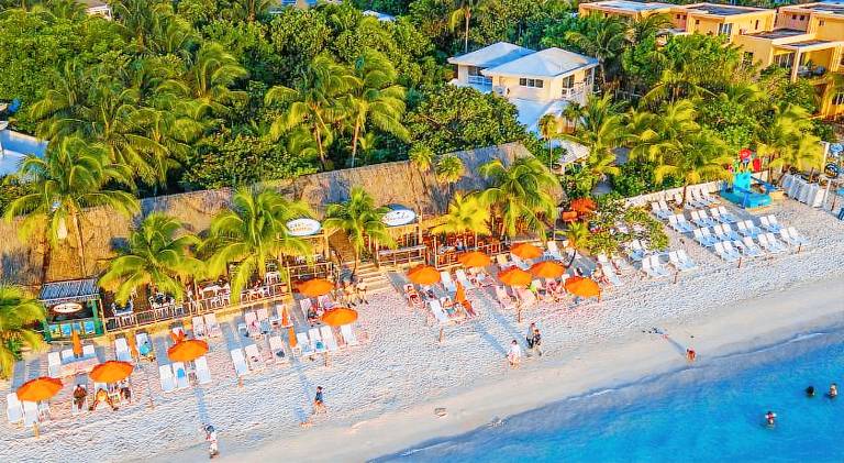 Resort West Bay